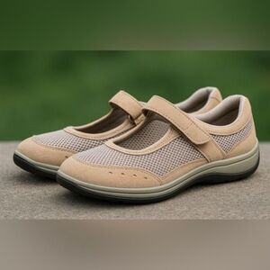 NEW Orthofeet sz 7.5 Womens Tan Leather Strappy Slip on Mary Jane Loafers Preppy